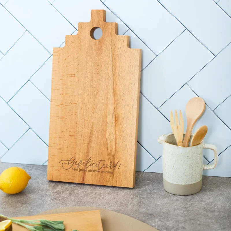 Borrelplank huis graveren | Makelaar relatiegeschenk