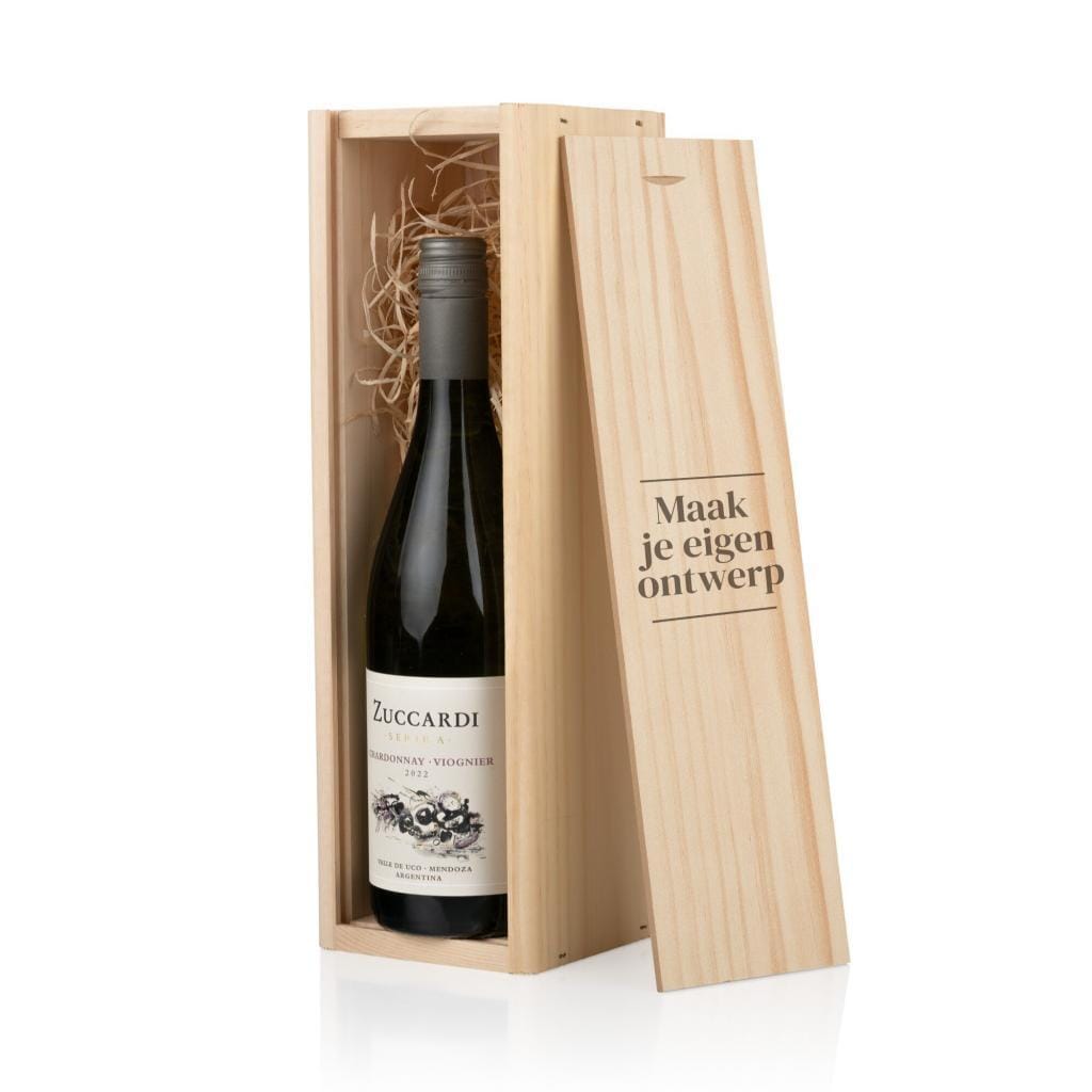 Houten wijnkist met gegraveerd deksel en fles Zuccardi Serie A